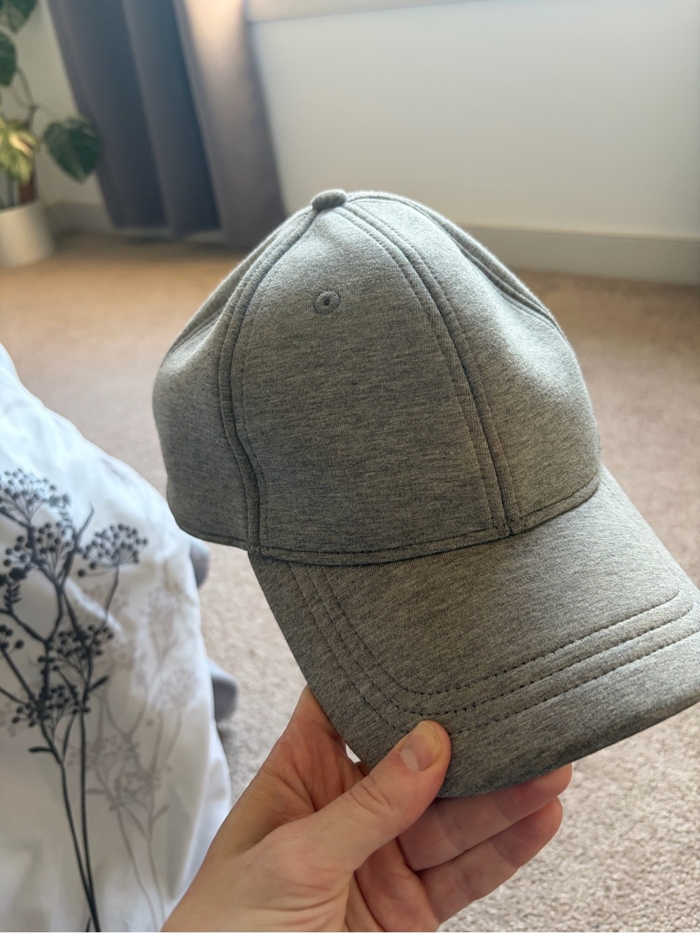 🍁 LULULEMON - Grey Hat - OneSize
